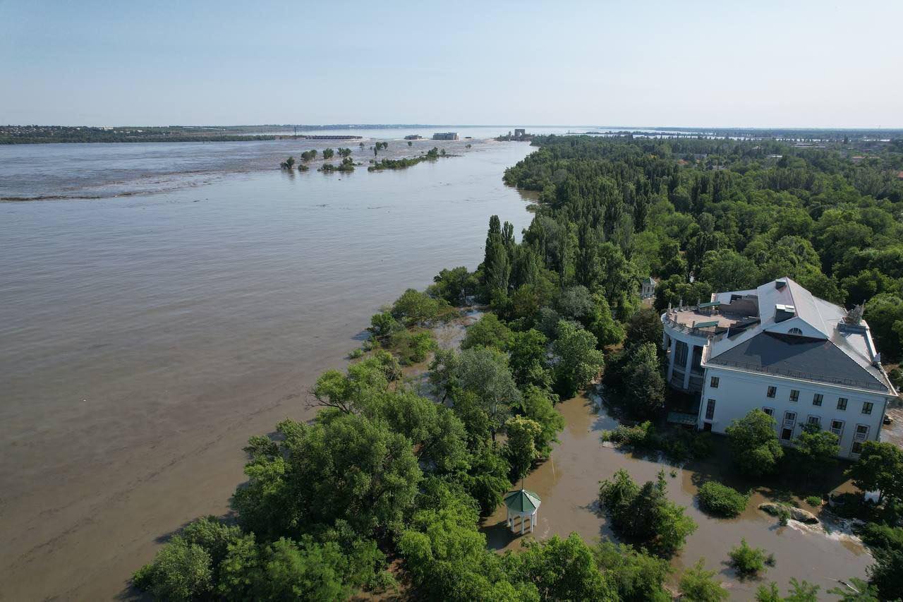 Ущерб в 46 млрд грн. Что сделала РФ с природой Украины, подорвав Каховскую ГЭС