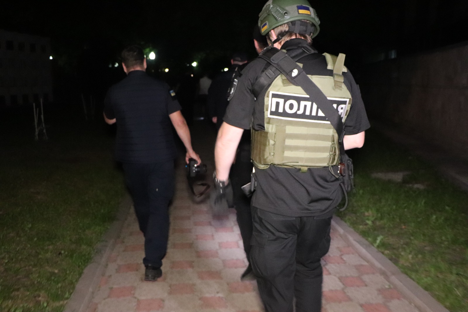 Ночью полицейские «прошлись» по укрытиям на Харьковщине (фото, видео)