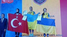 Чемпіонкою з армреслінгу стала Вікторія Ілюшина з Харкова