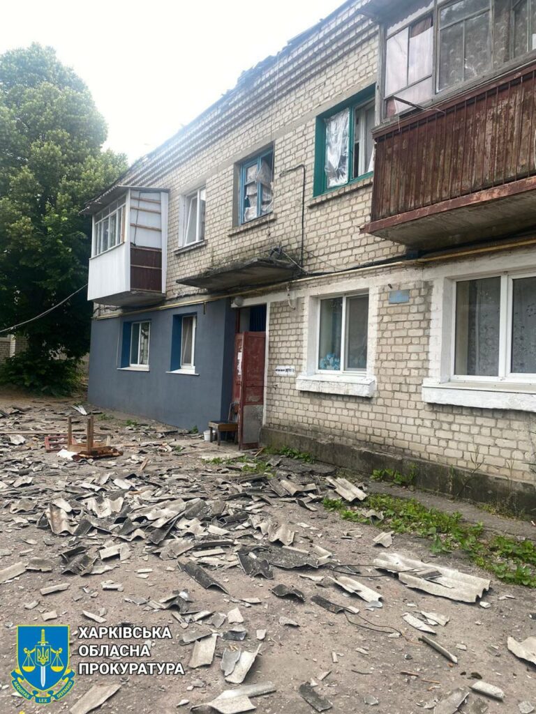 Били из артиллерии и минометов: последствия ударов РФ по Харьковщине (фото)