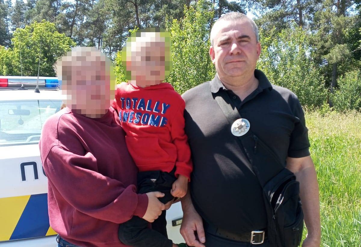 Ходив по залізничних коліях за 2 км від дому: на Харківщині мати загубила сина