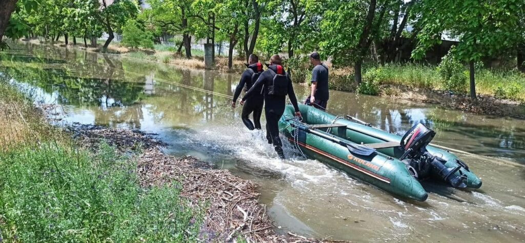 Подрыв Каховской ГЭС: вода на Херсонщине прибывает, ВСУ бьют по левому берегу