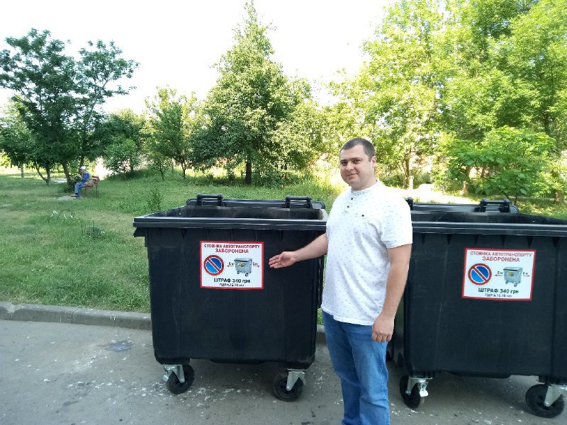 В Харькове меняют мусорные контейнеры на пластиковые