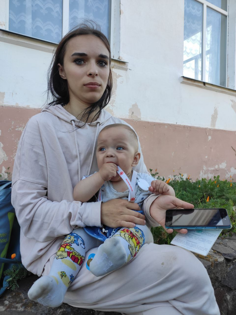 Мати з маленьким сином, яких депортувала РФ, повернулися до Харкова