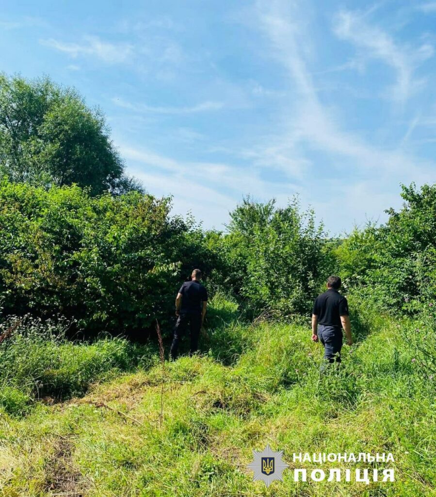 Погиб от подрыва гранаты: на Харьковщине выясняют детали ЧП в лесополосе