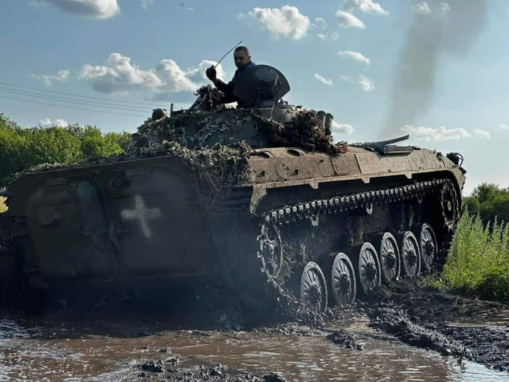 Нічна атака “Шахедами” та п’ять авіаударів по Харківщині: зведення Генштабу