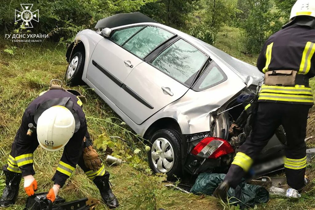 Смертельное ДТП на Харьковщине: сегодня утром погибли два человека (фото)