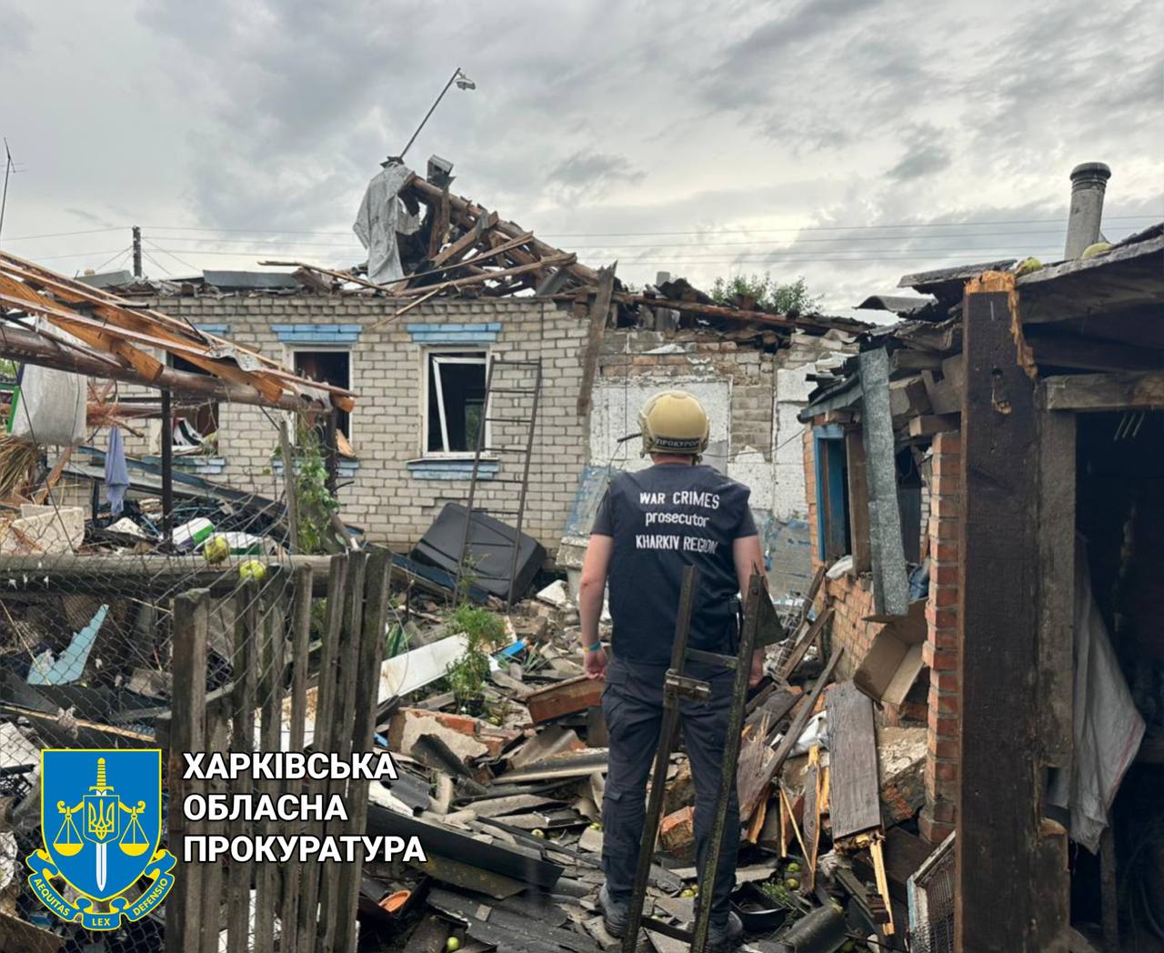 Удар авиабомбами по Купянщине: в прокуратуре показали последствия (фото)