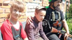 10 дітей з найбільш обстрілюваних сіл Харківщини евакуювали поліціянти