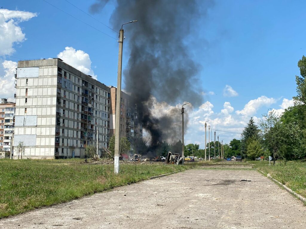 «Меньшим 3 и 9 месяцев». Полиция показала результат удара по Первомайскому