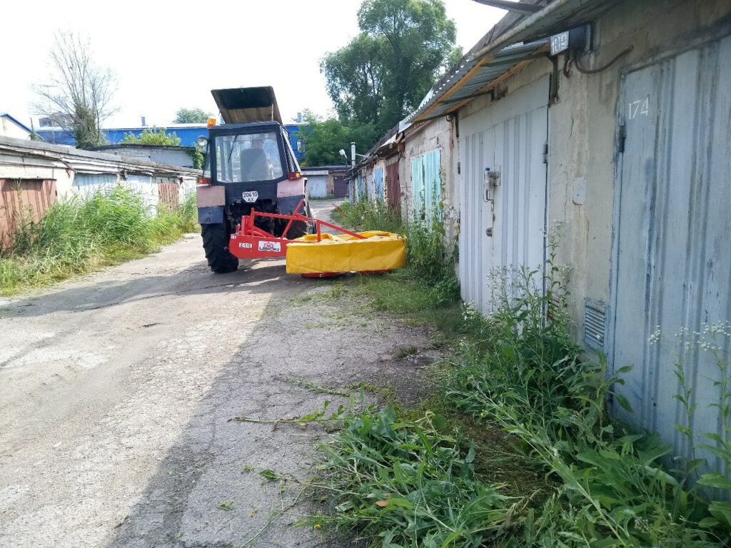 Замовити послугу з косіння трави в Харкові можна у КП “КВПВ”