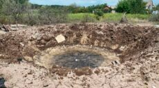 Поліція показала наслідки удару ФАБ-250 по Харківщині (фото)