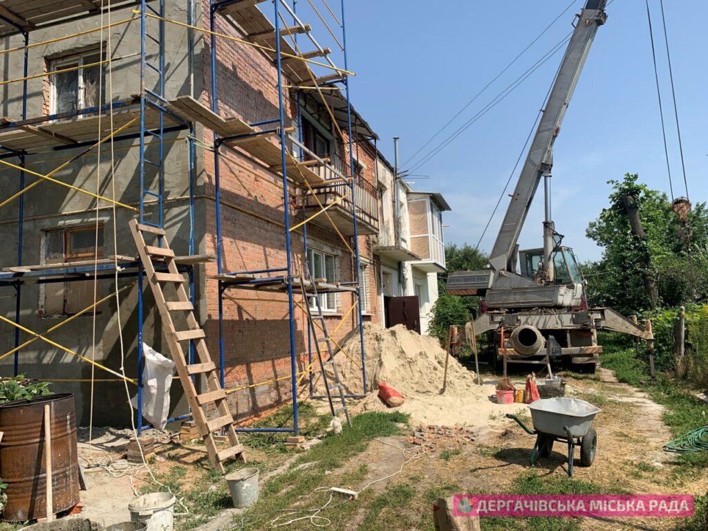 Будинки і школи. Що і де відбудують цього року у Харківському районі