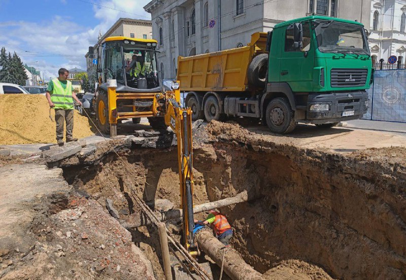 У Шевченківському районі реконструюють водоводи