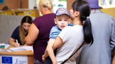 О принудительной эвакуации семей с детьми из 2 сел Харьковщины думают в ХОВА