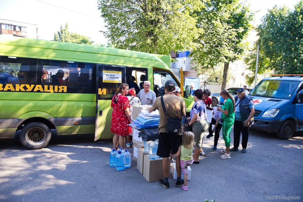 С Купянщины эвакуировали сто человек, под обстрел попали волонтеры — Синегубов