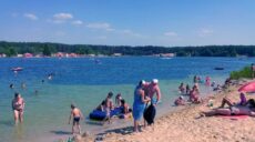 Еще два пляжа в Безлюдовке официально открыли для купания