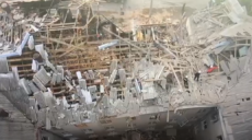 Атака дронов по Харькову: идет разбор завалов, работают верхолазы (видео)