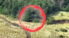 Вражеское авто на Купянском направлении дроном уничтожили бойцы ГПСУ (видео)