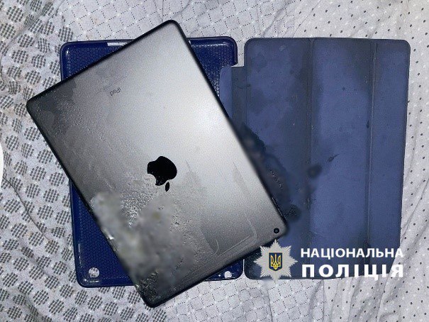 Планшет iPad вибухнув і вбив 11-річну дівчинку на Харківщині