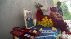 Пам’ять льотчика Тараса Редькіна увічнили в Харкові (фото)