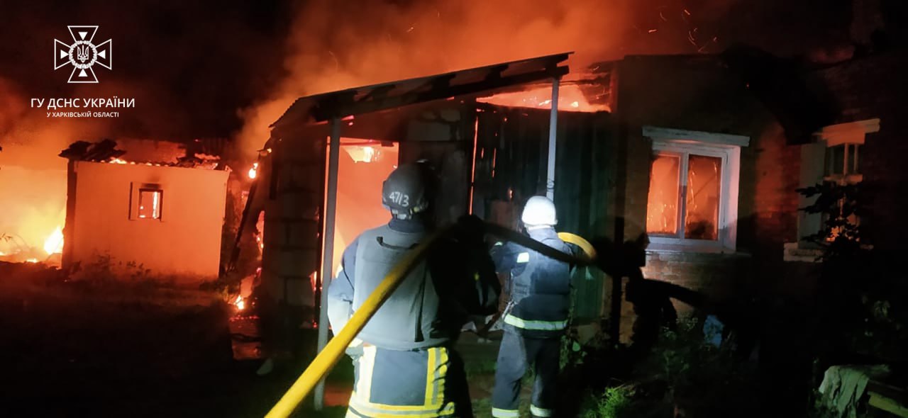 Пожар в Волчанске после обстрела 23 августа 2023 4