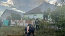 На Куп’янщині ДСНСники сьогодні гасили пожежі під постійними обстрілами (фото)