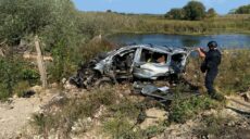 Розбите авто й 6 загиблих: поліція показала відео після удару РФ по Куп’янську