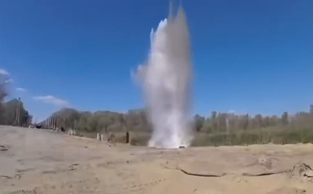 На водоеме в Харьковской области произошел взрыв: подробности (видео)