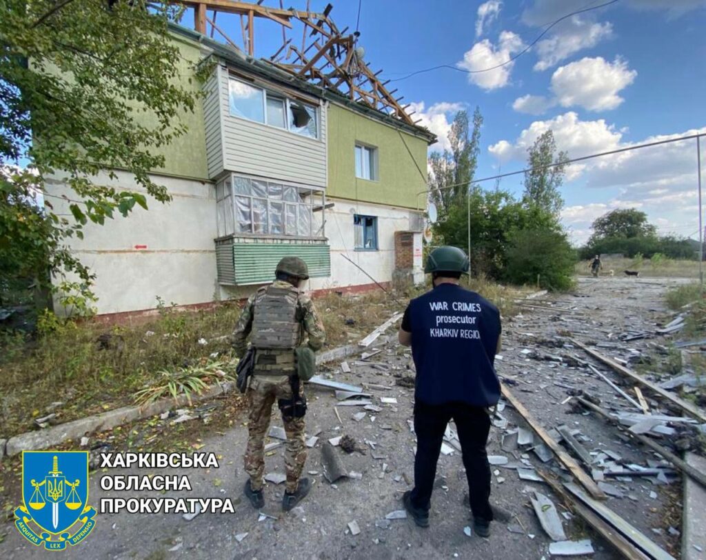 Росіяни обстріляли з артилерії село на Харківщині (фото)