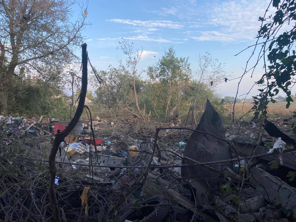 Дві авіабомби скинув ворог на Ізюмщину, зруйновано дитсадок – Синєгубов (фото)