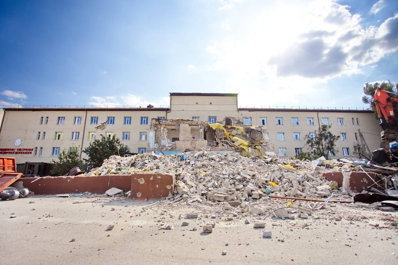 В Ізюмі на Харківщині починають відбудовувати лікарню: бюджет – 1,2 млрд грн