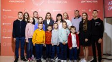Для прийомних родин з Харківщини зводять будинки за підтримки Олени Зеленської