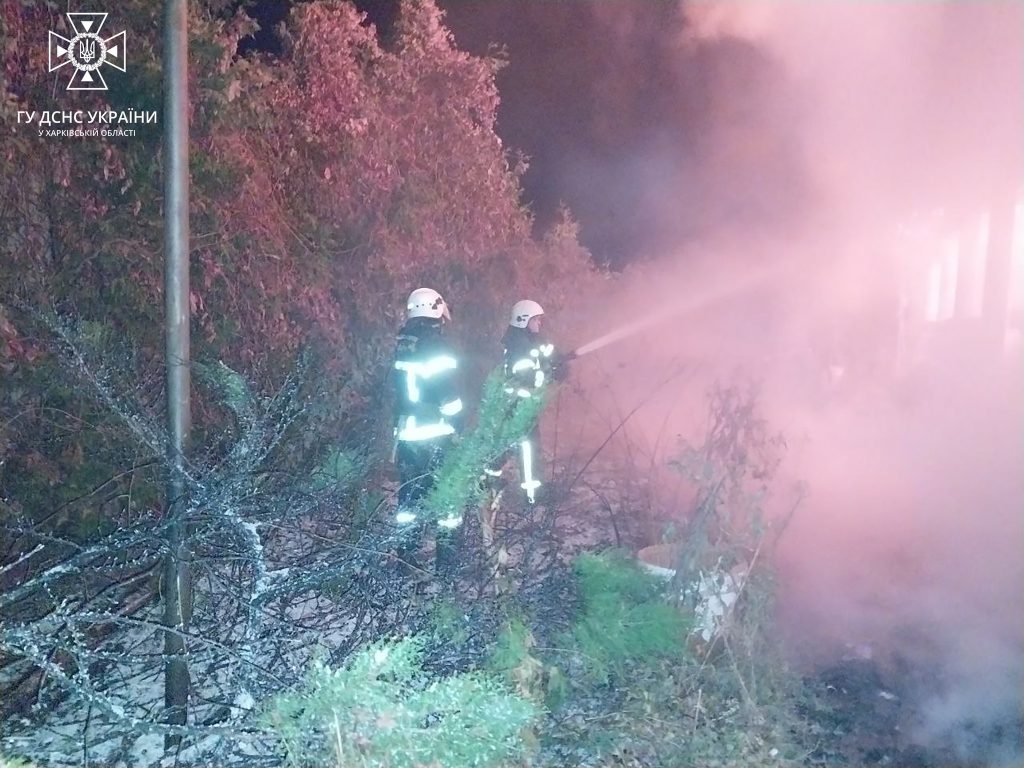 Через обстріли Харківщини вночі виникли дві пожежі – ДСНС
