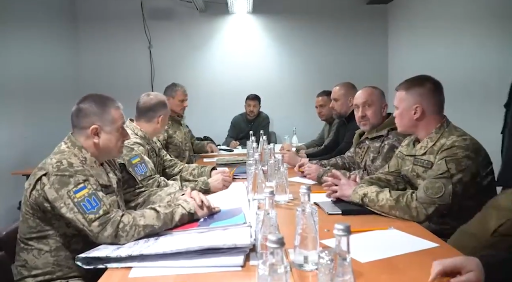 Оборона: Зеленський у Харкові провів нараду з Сирським і Синєгубовим (відео)
