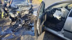 Один водій загинув, інший у лікарні внаслідок ДТП на Харківщині