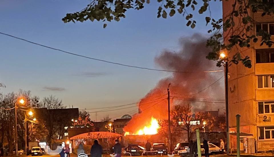 2 чоловіки отримали опіки через пожежу в гаражі на Салтівці у Харкові