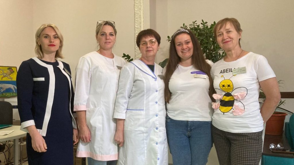 Переселенка из Волчанска открыла клинику в Харькове: история успеха