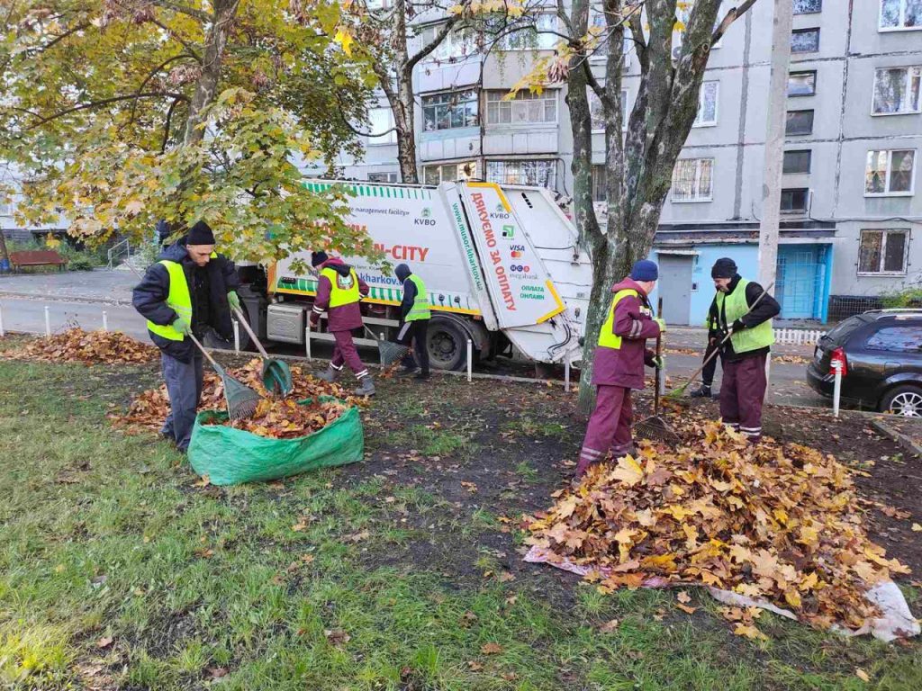 Из Харькова за неделю вывезли более 42 тысяч кубометров мусора