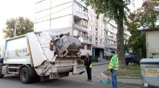 Бригади КВПВ підтримують чистоту в Салтівському та Київському районах Харкова