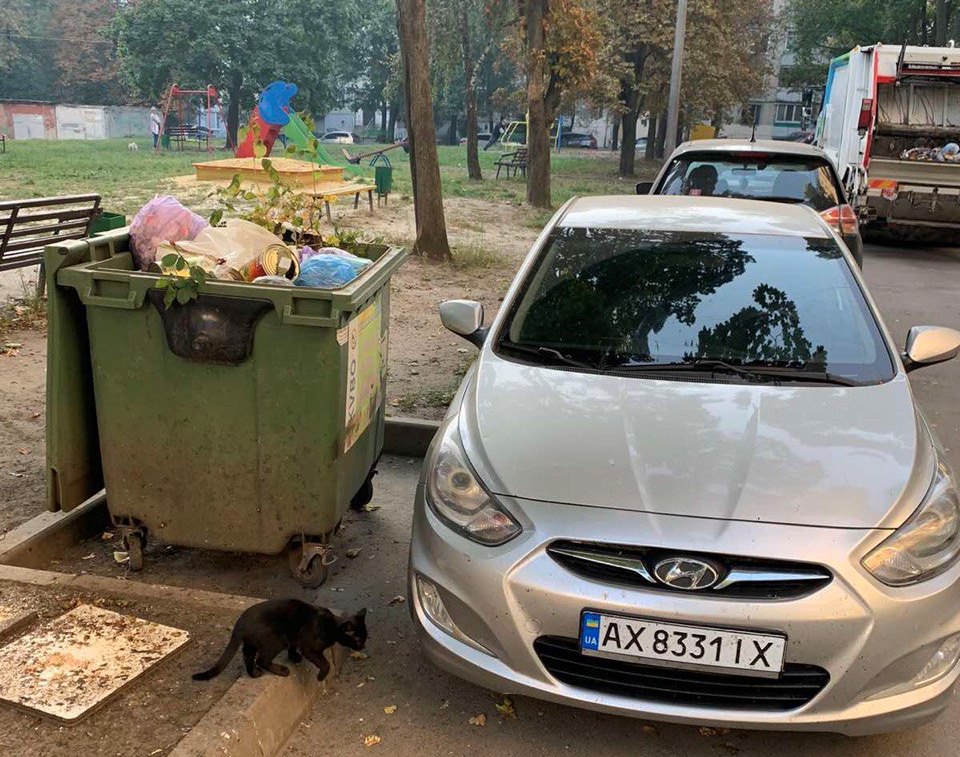 В Харькове фиксируют случаи незаконного выброса крупногабаритных отходов