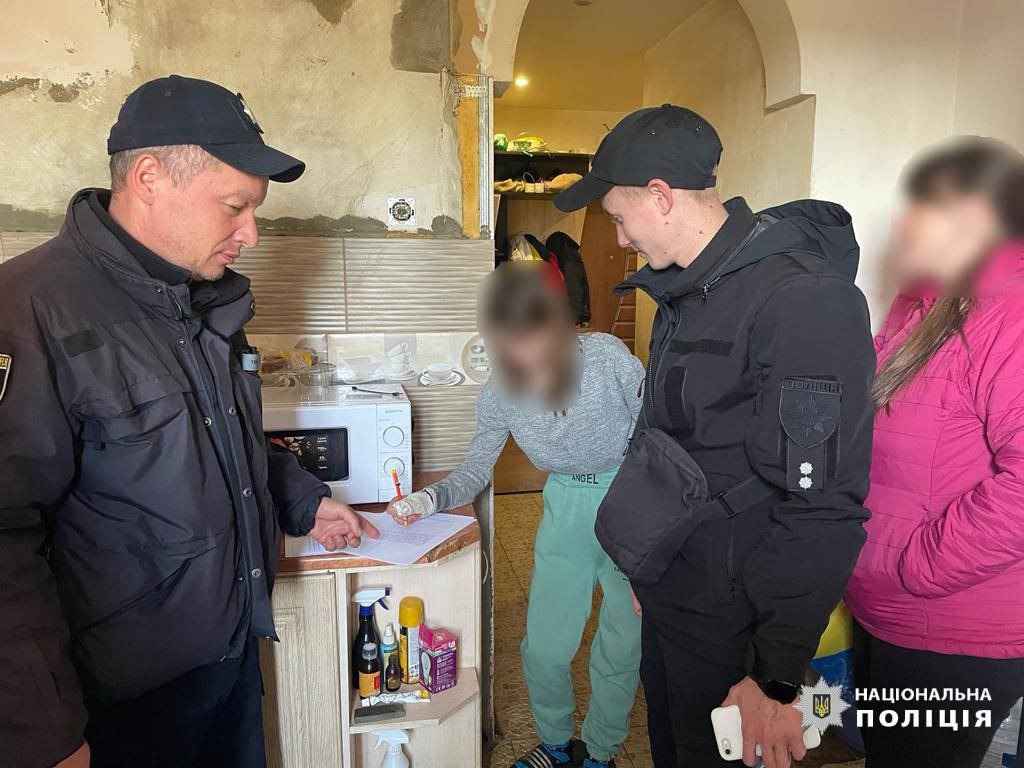 Харьковчанин угрожал жене в присутствии трех детей: девочку забрала «скорая»