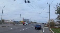 ДТП на мосту в Харкові: постраждали двоє (фото)