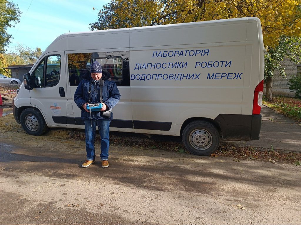 «Харьковводоканал» ремонтирует сети в Индустриальном районе