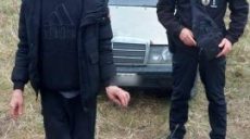 На Харьковщине парень угнал Mercedes Benz, а затем бросил его посреди улицы