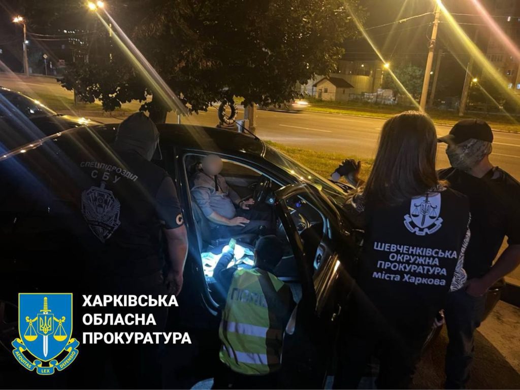5 лет «светит» чиновнику из Харькова, погоревшему на взятке в $3000 за киоск