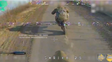 Дрон харківської 92 ОШБр наздогнав окупанта на мотоциклі під Бахмутом (відео)
