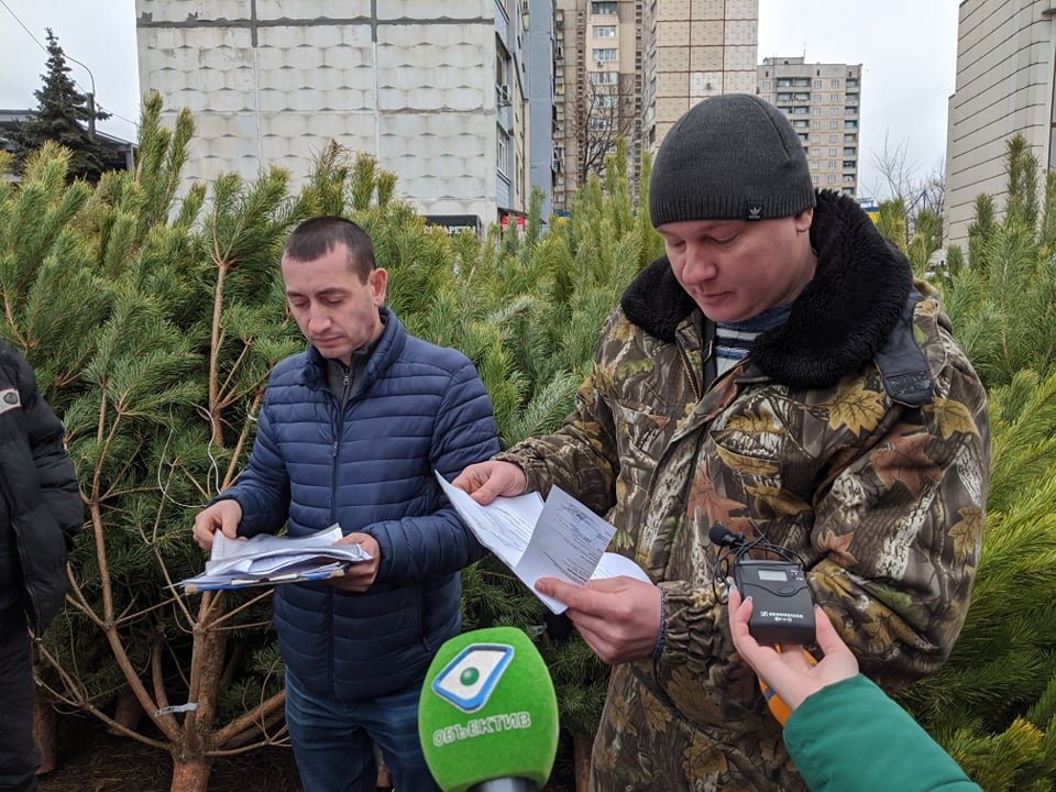 Стартують рейди по ялинкових базарах Харківщини. Оштрафувати можуть і покупця