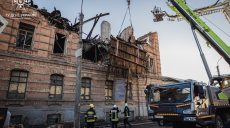 Атака дронів на Харків. ДСНС показала, як розбирають завали коледжу (фото)