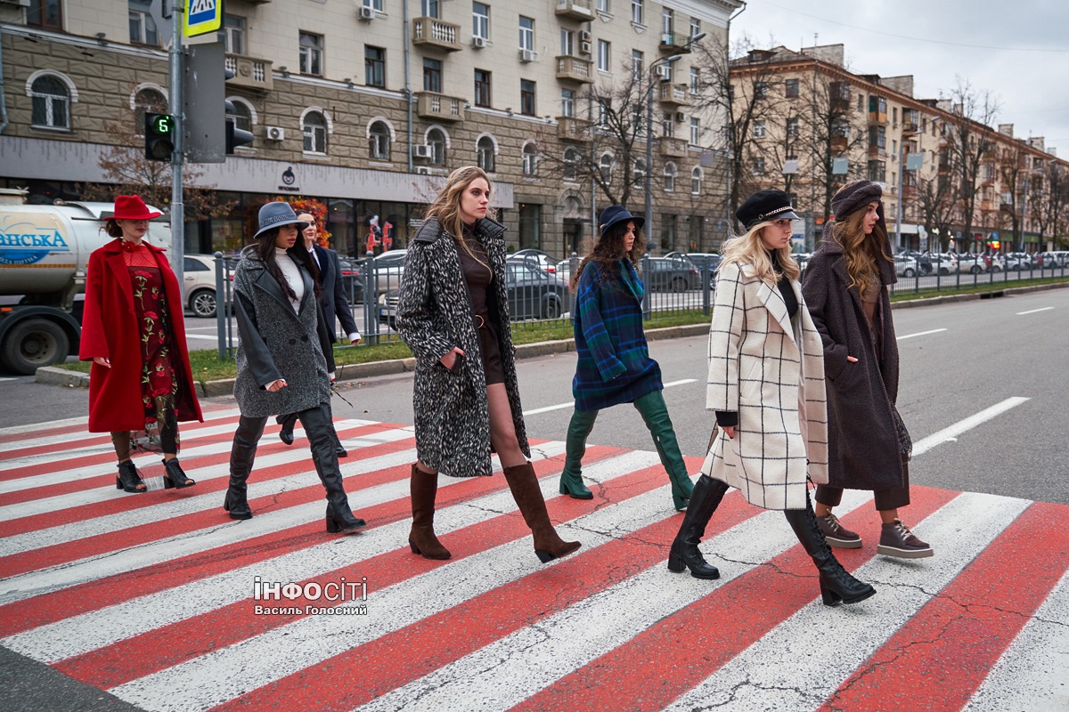 У центрі Харкова провели показ мод 6